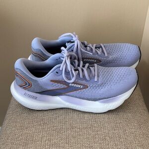 Brooks Glycerin 21 Women’s Neutral Shoe. Size 11. NWOT.